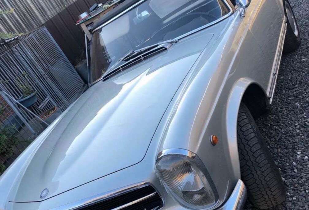 Mercedes-Benz 230SL Pagode HardTop