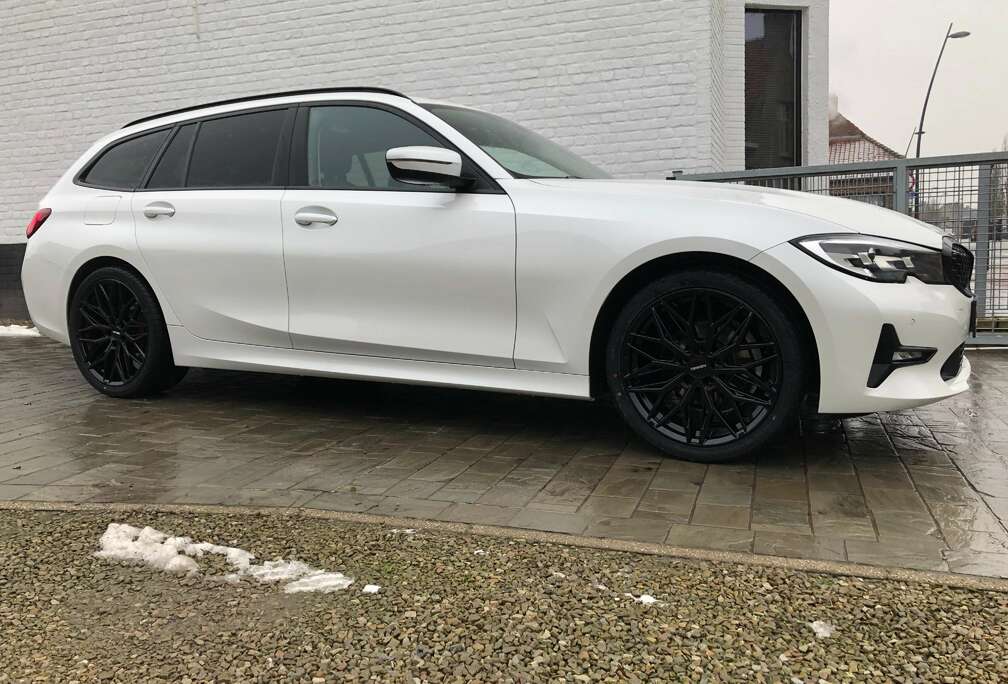 BMW 318i Touring Aut. Advantage