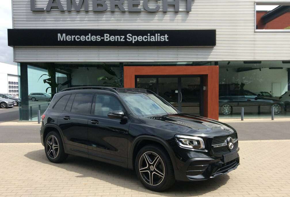 Mercedes-Benz GLB 250 AMG Line * NIGHT * PANO DAK * DAB * LED * CAMERA * APPLE CARPLAY * ANDROID AUTO * SPOORPAKKET * SFEERLICHT