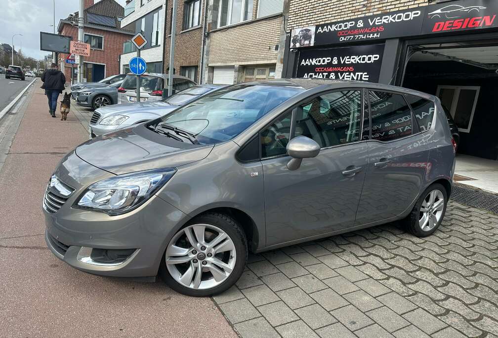 Opel 1.6 CDTi Cosmo Navigations Camera Sem Cuir*Euro 6*