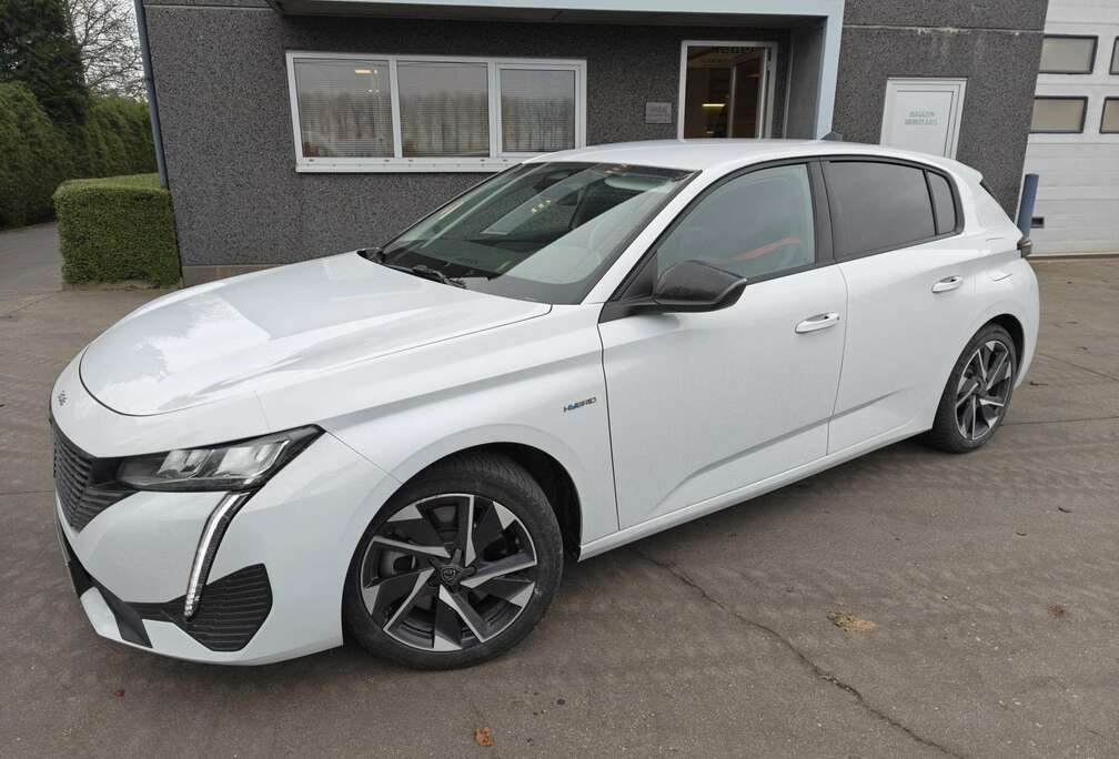 Peugeot Hybrid 180 e-EAT8 Allure Pack