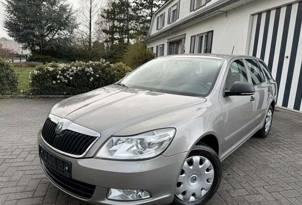 Skoda Octavia SW 1.6i Classic