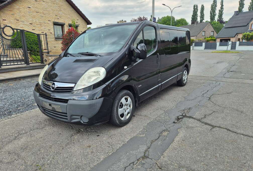 Opel 2.5 CDTi L1H1 Elegance DPF