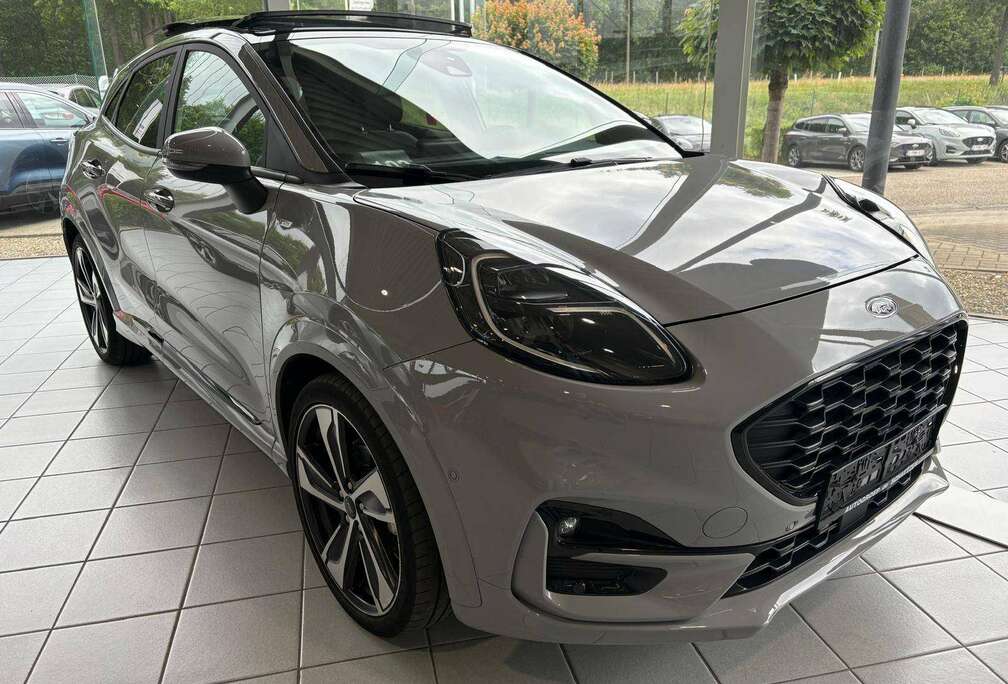 Ford Puma St-line X MHEV 155 PK met pano-dak