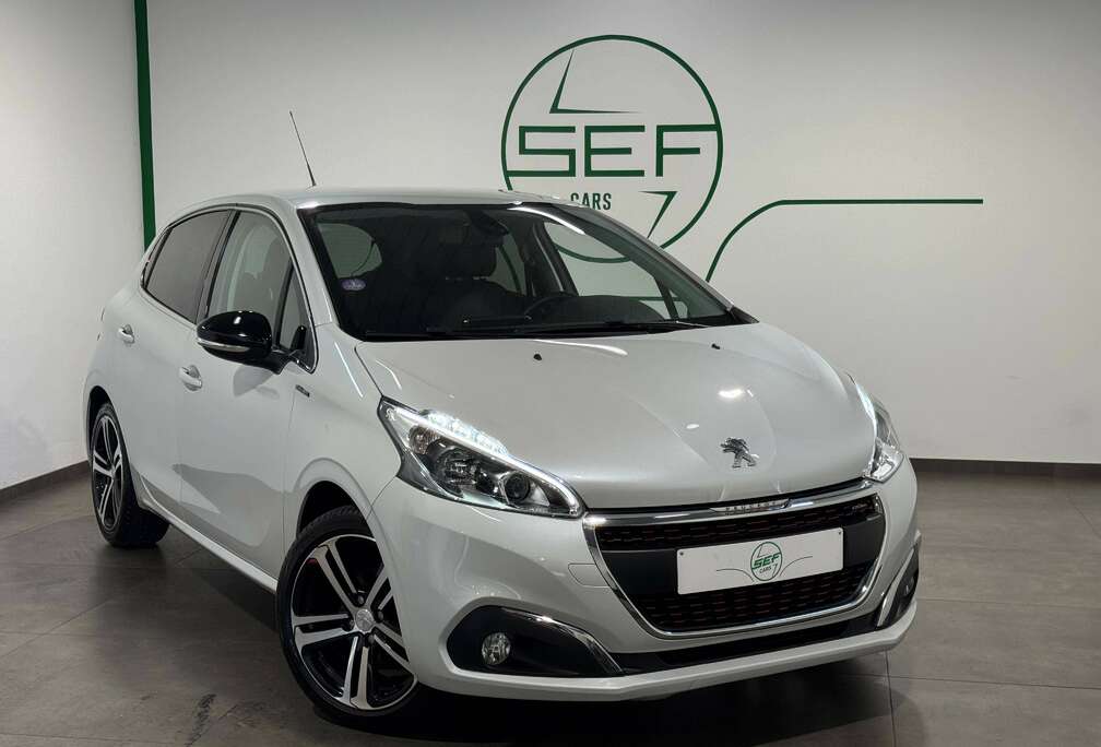 Peugeot ** 1.2 ** GT Line ** GPS ** A/C ** Garantie 12 mois **