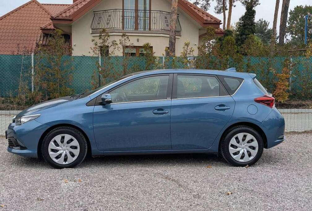Toyota Auris 1.4i VVT-i Linea Luna