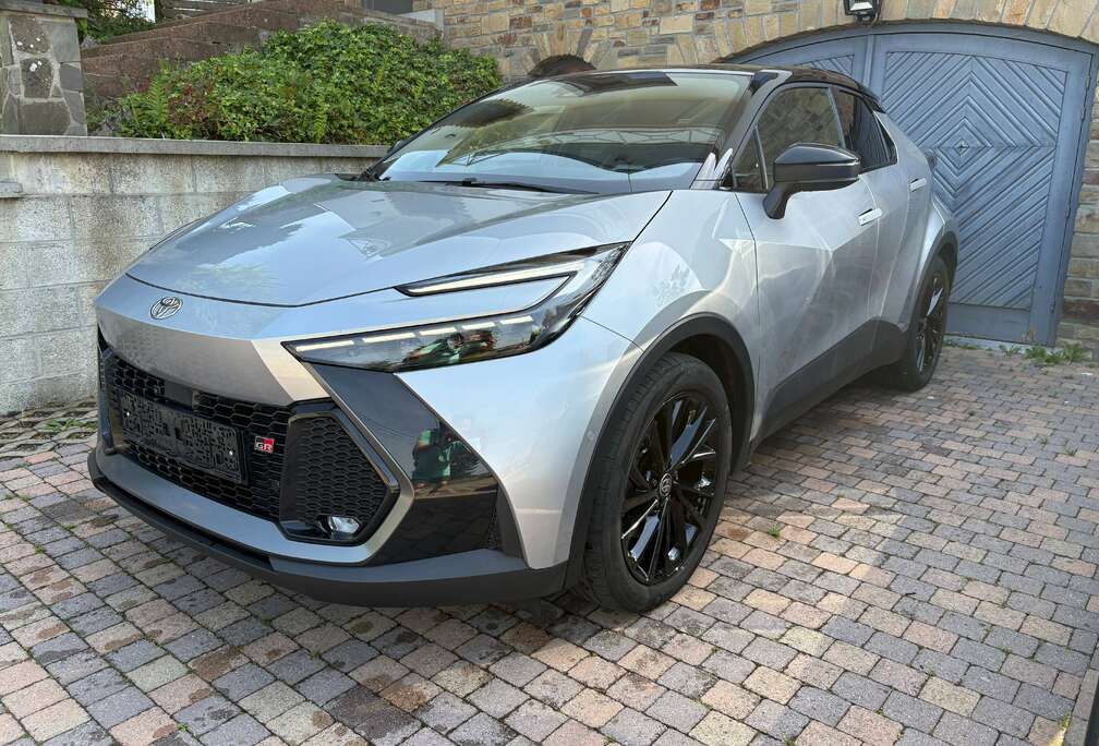 Toyota C-HR Hybrid PHEV 2.0 GR Sport Bi-Tone E-CVT (164 kW) GR Sport