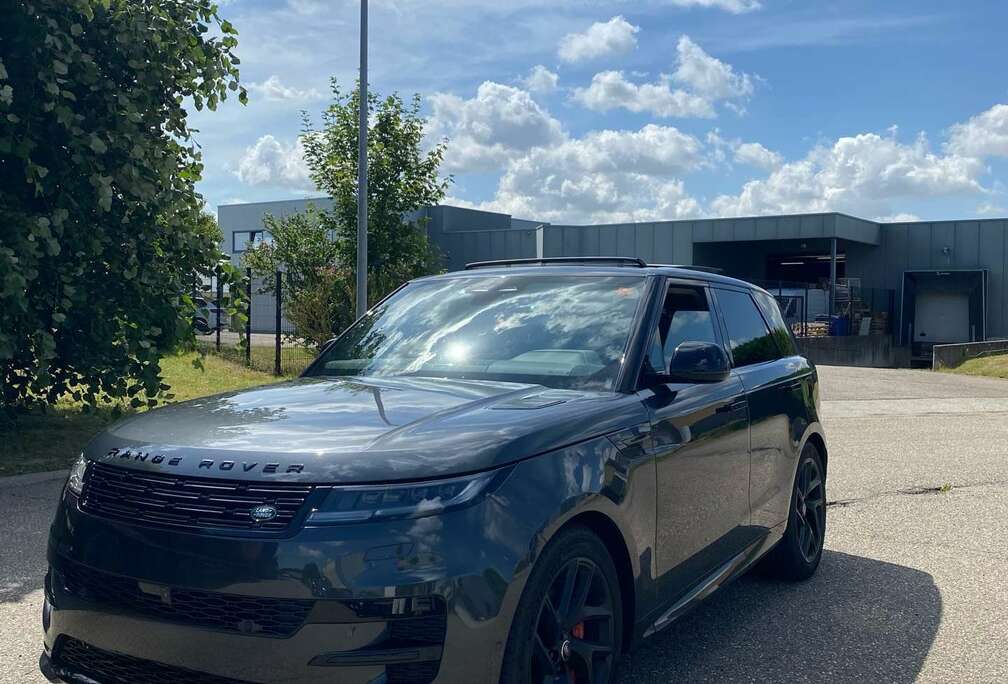 Land Rover P460e Dynamic SE