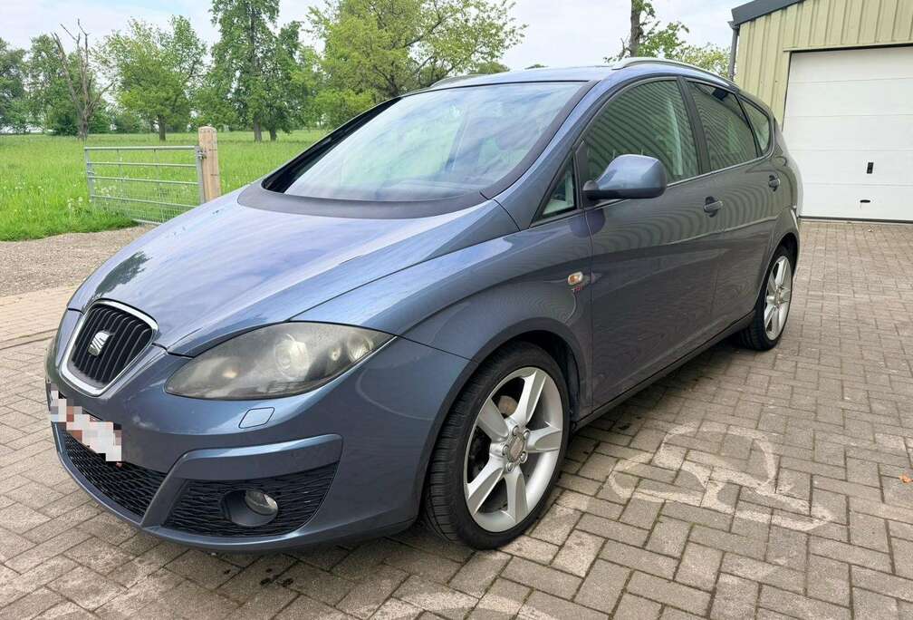 SEAT 2.0 TDI DPF DSG Sport