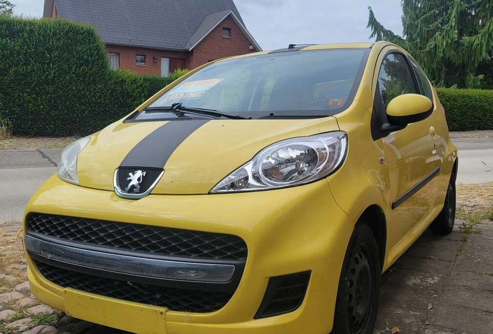 Peugeot 1.0e 12V 68ch BLUE LION Active