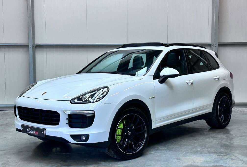 Porsche Cayenne 3.0i V6 PHEV S Tiptronic S