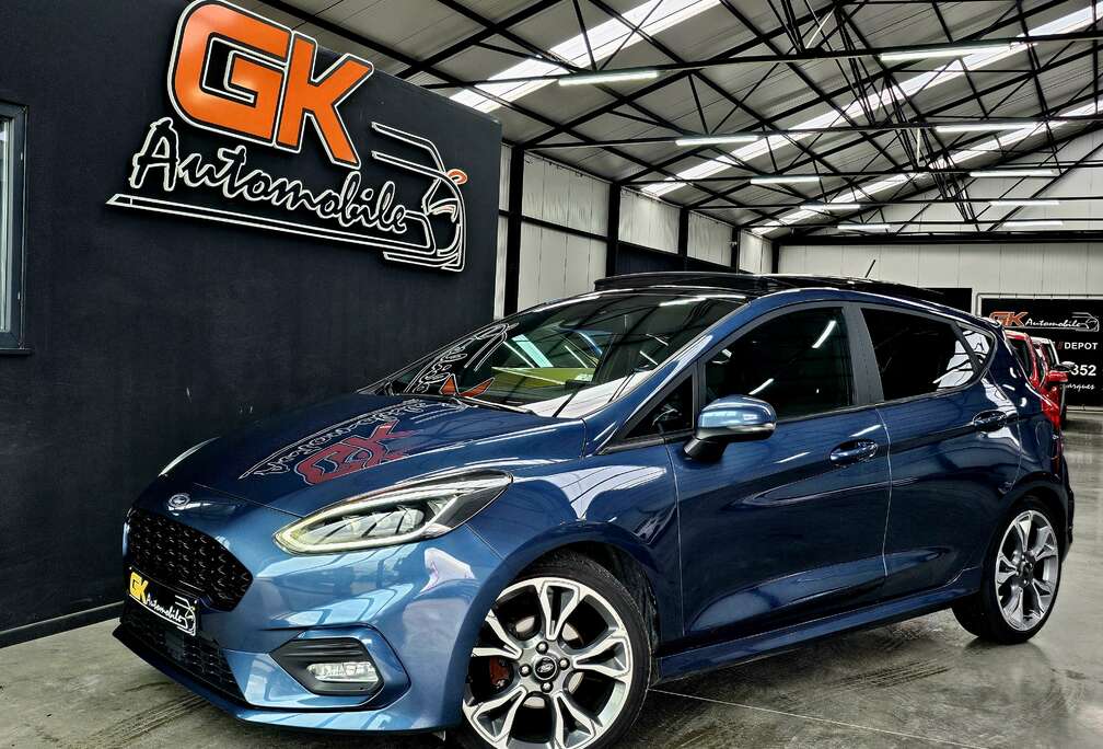 Ford 1.0 EcoBoost ST-Line // Toit Ouvrant // LED