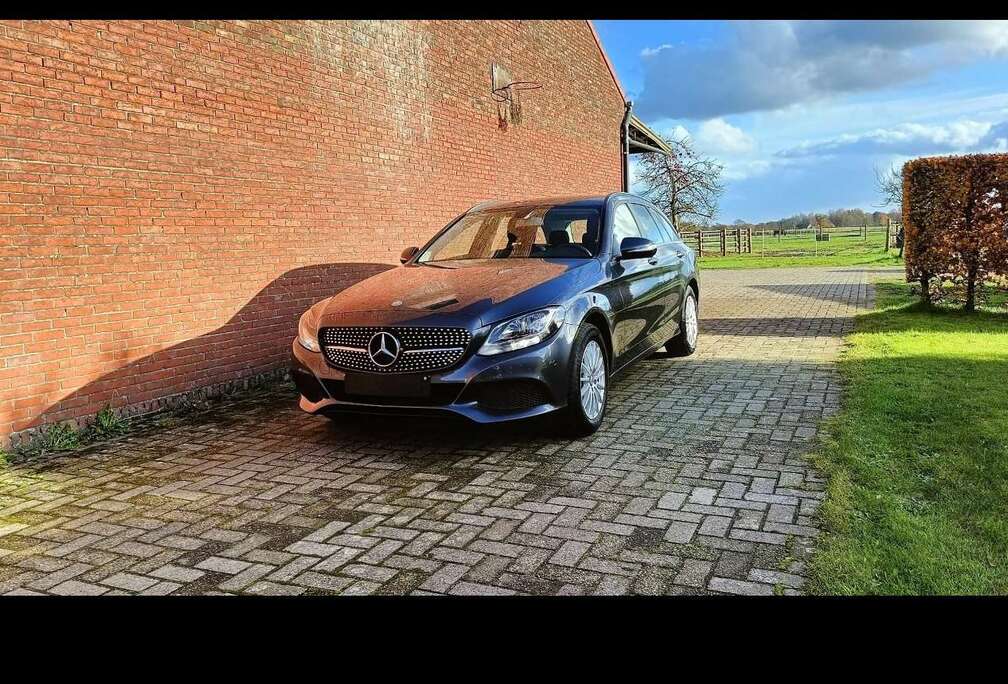Mercedes-Benz SW d (bt) Premium