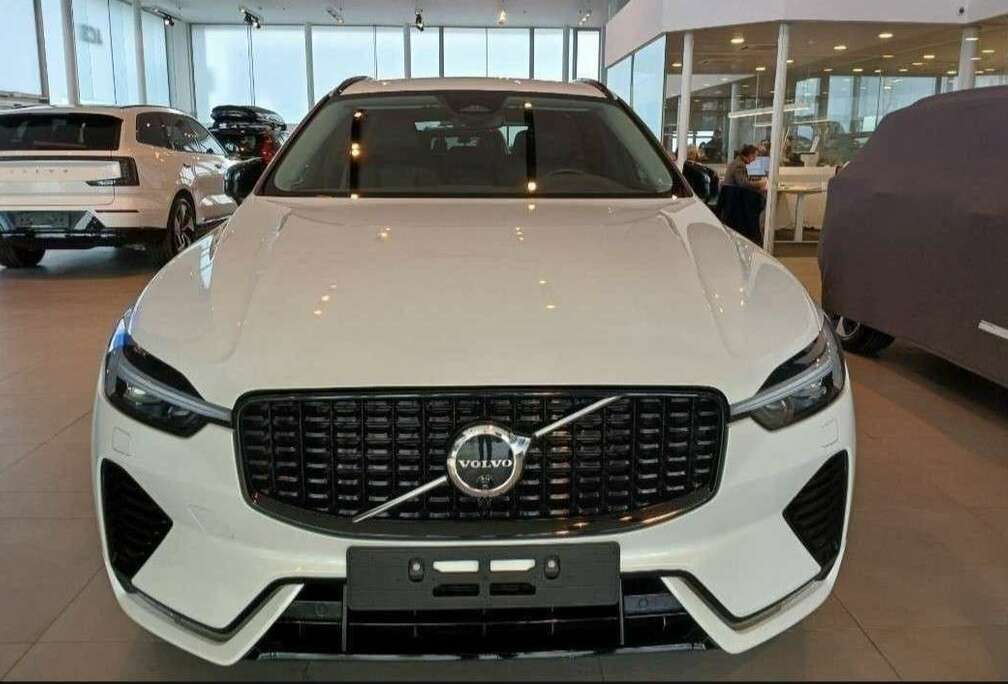 Volvo 2.0 B4 MHEV Plus Dark Ultra Full Option