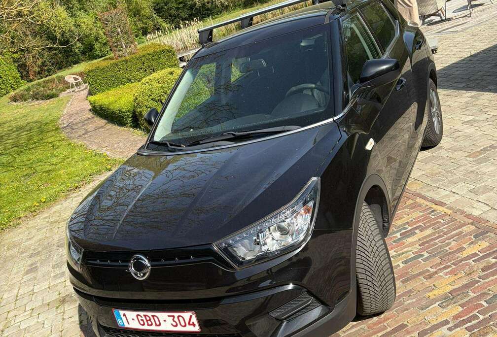 SsangYong Tivoli 1.6i e-XGi 2WD Crystal