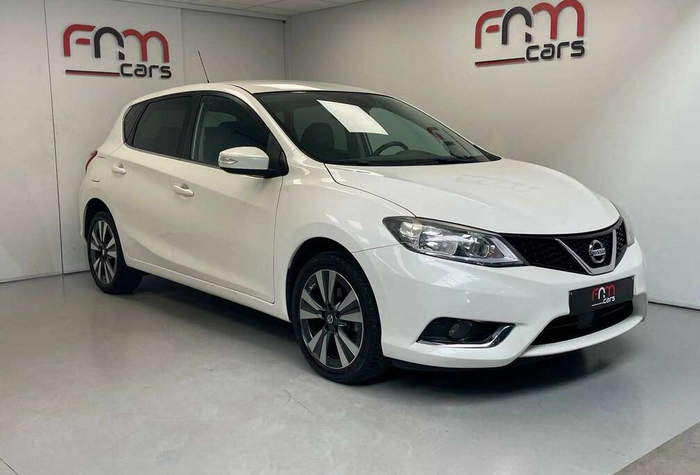 Nissan 1.2i benzine 82.000km bwj2017 Camera Navi Cruise