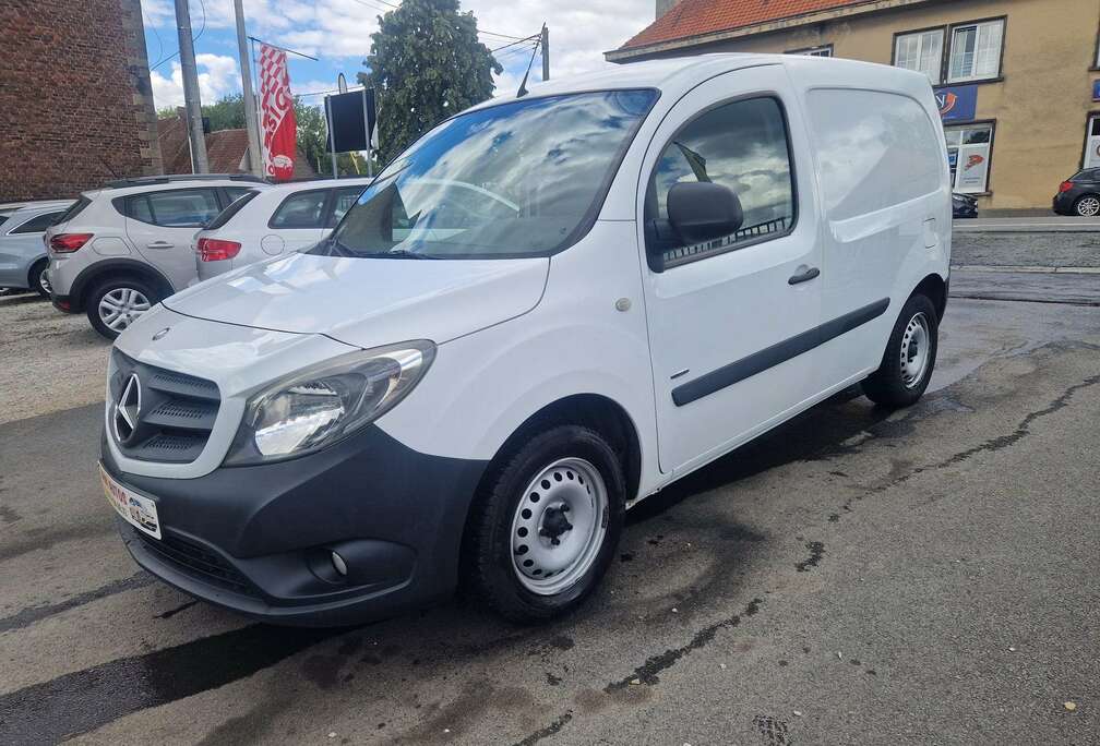 Mercedes-Benz 1.5CDI *** ATTELAGE/GARANTIE 12 MOIS ***