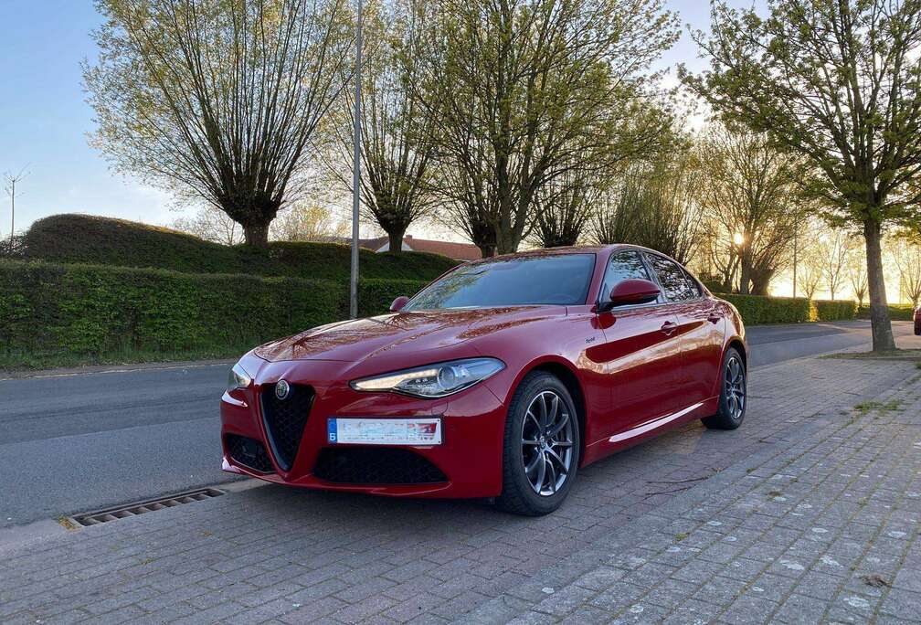 Alfa Romeo Giulia 2.2 MJD Sprint ATX (EU6D)