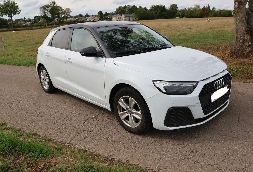 Audi 30 TFSI Sportback advanced