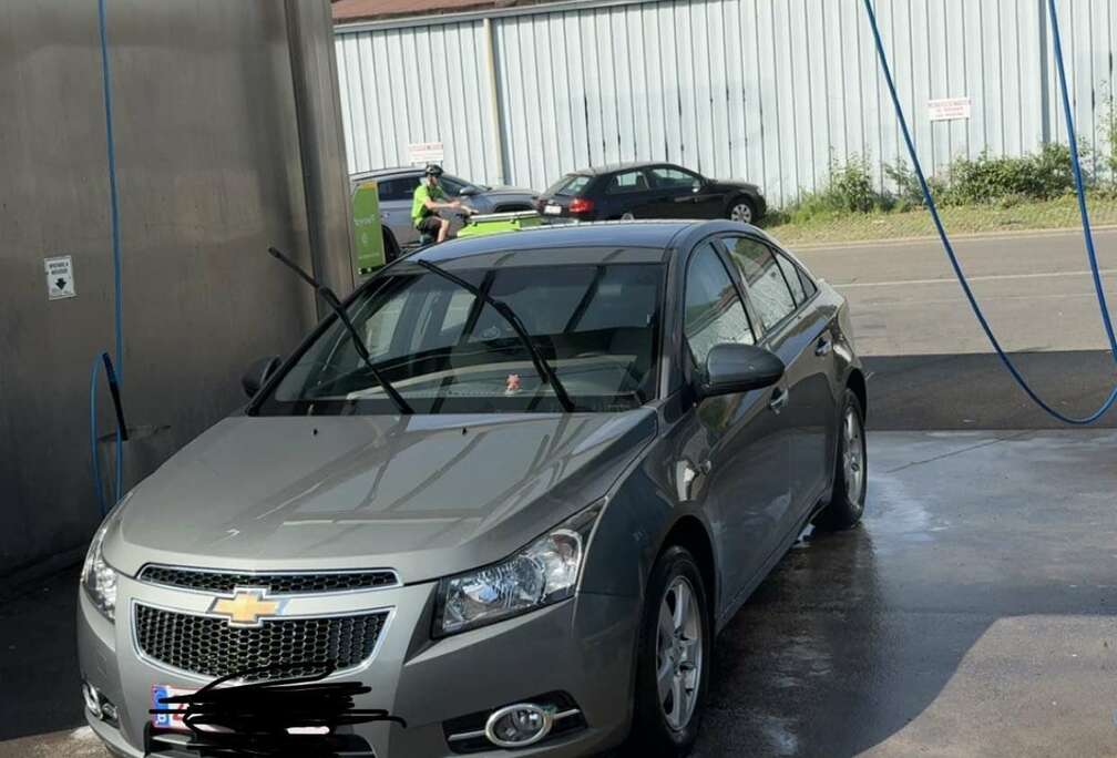 Chevrolet 1.6 LS