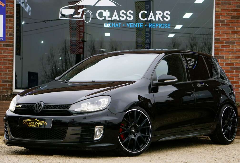 Volkswagen 2.0 TSI MANU CARNET COMPLET XENON GARANTIE 1AN