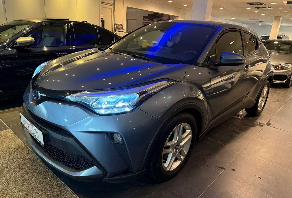 Toyota HYBRID 1.8I 98PK NAVI  CAMERA KEY LESS START