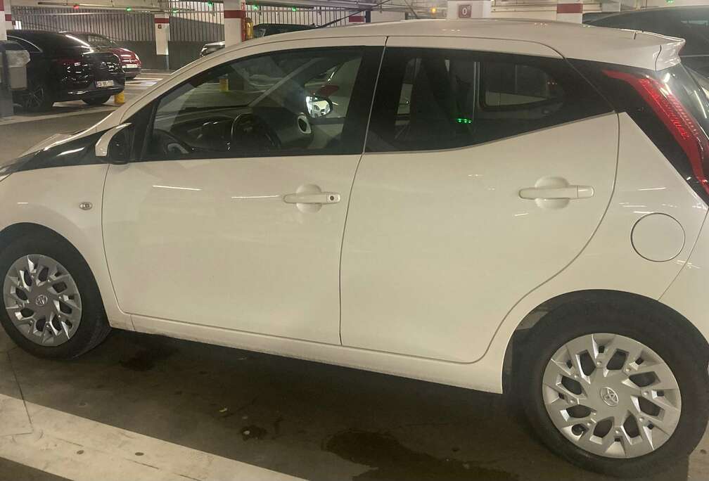 Toyota Aygo 1.0i VVT-i x-play II