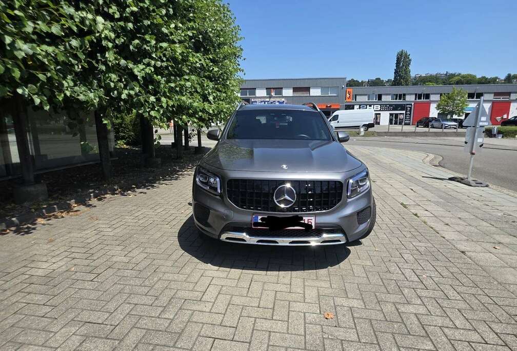 Mercedes-Benz AMG Line