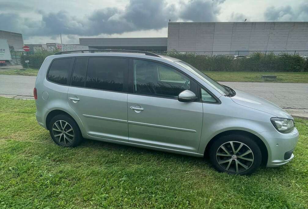 Volkswagen touran