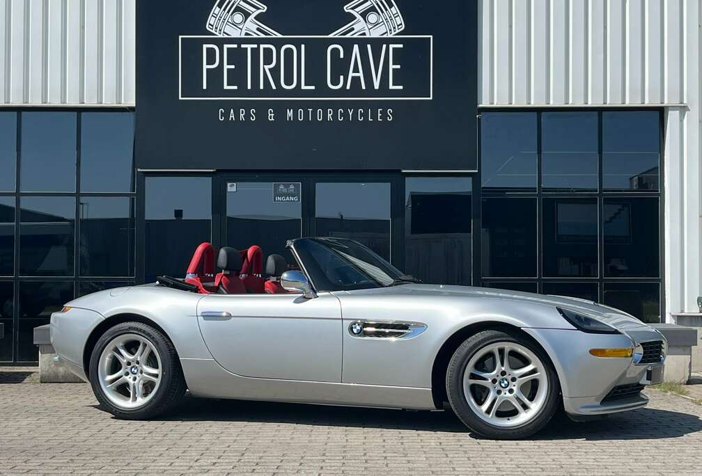 BMW Z8 roadster like new - 15.450 km\'s - 1 owner