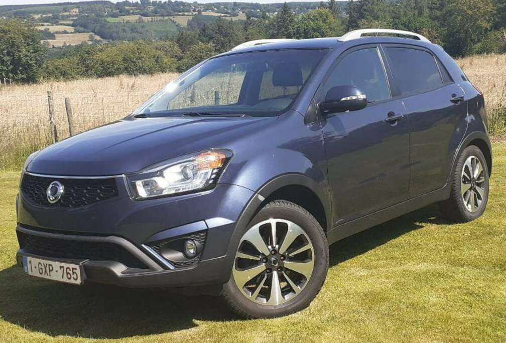 SsangYong Korando 2.0 e-XDi DPF 2WD Automatik Sapphire