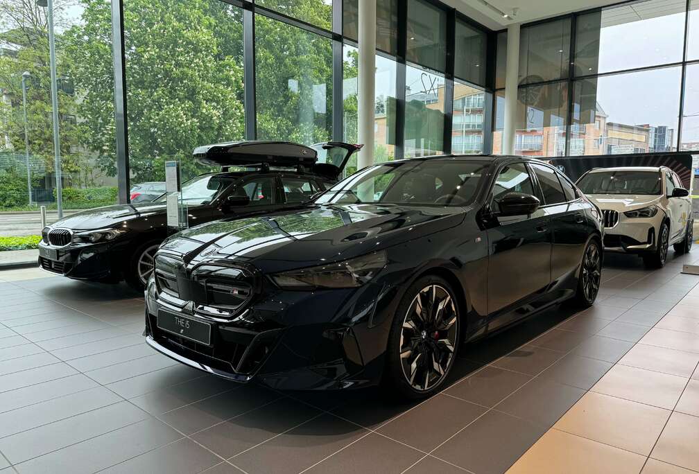 BMW 83.9 kW M60 xDrive