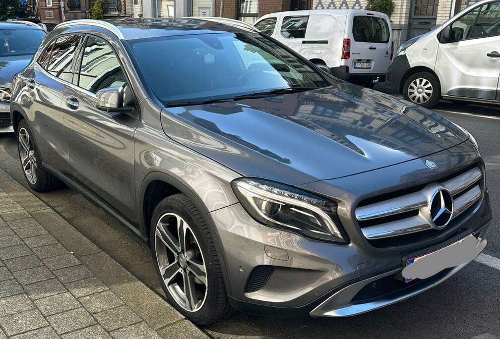 Mercedes-Benz GLA 180