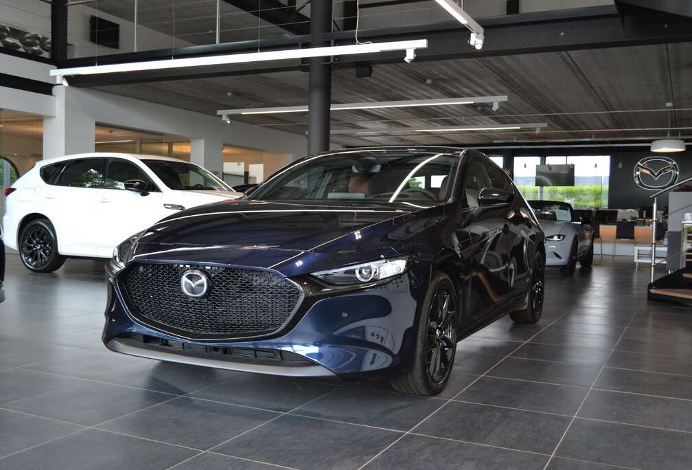 Mazda Nagisa - Automaat - 2.0L 186pk