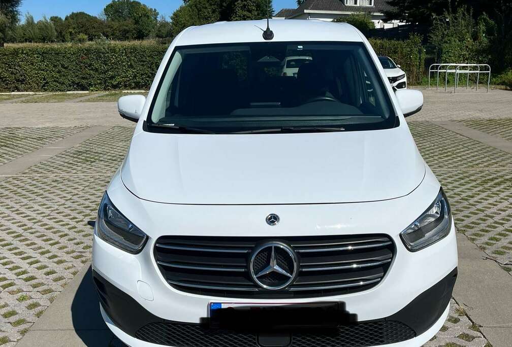 Mercedes-Benz 180 d L1 Style