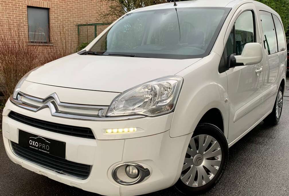 Peugeot 1.6 HDI Boite Auto / Utilitaire / 3 Places / Airco