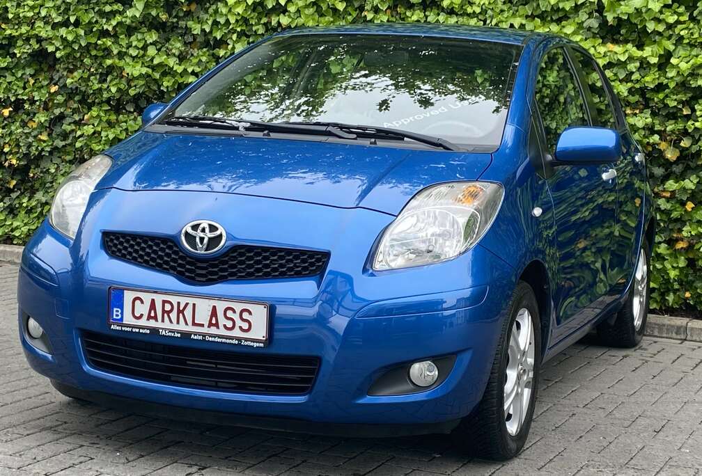Toyota Yaris 1.3i VVT-i 16v Linea Sol