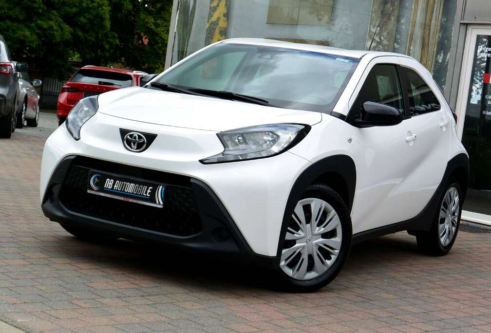 Toyota 1.0L *BT AUTO*CAMERA*5 PORTES*RV*GARANTIE 12M*