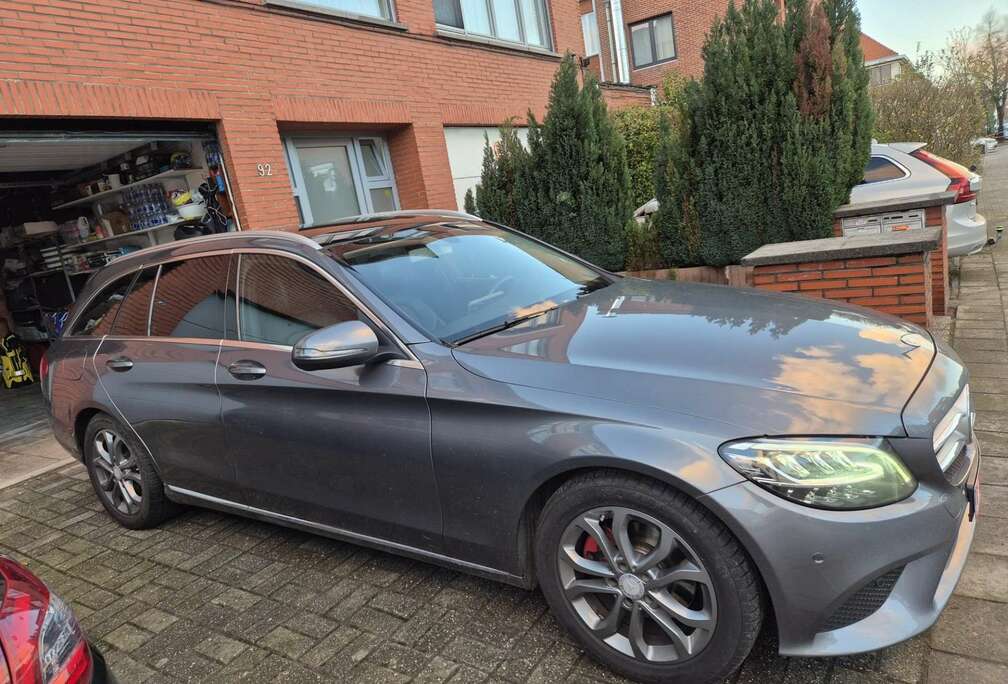 Mercedes-Benz d T 9G-TRONIC