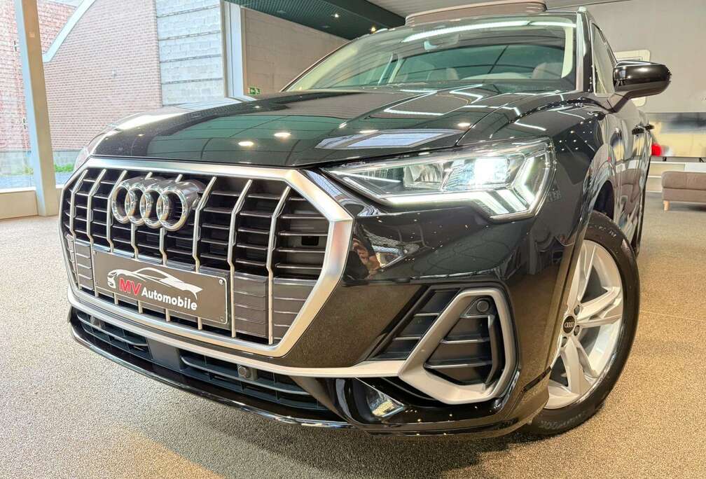 Audi 35TFSI S line S tronic * Toit Pano * Cuir * Led