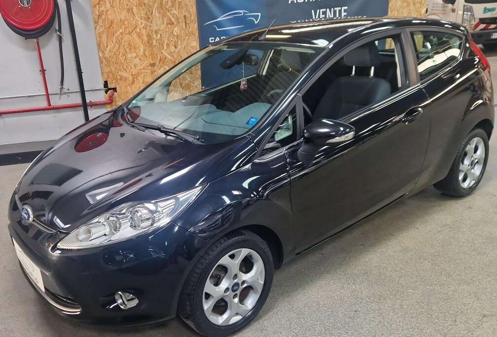 Ford Fiesta 1.25i Ambiente $$ 12MOIS GARANTI $$