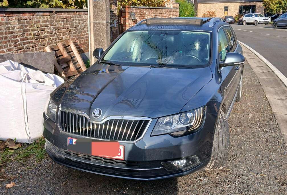 Skoda Superb SW 1.6 CR TDi Elegance DSG