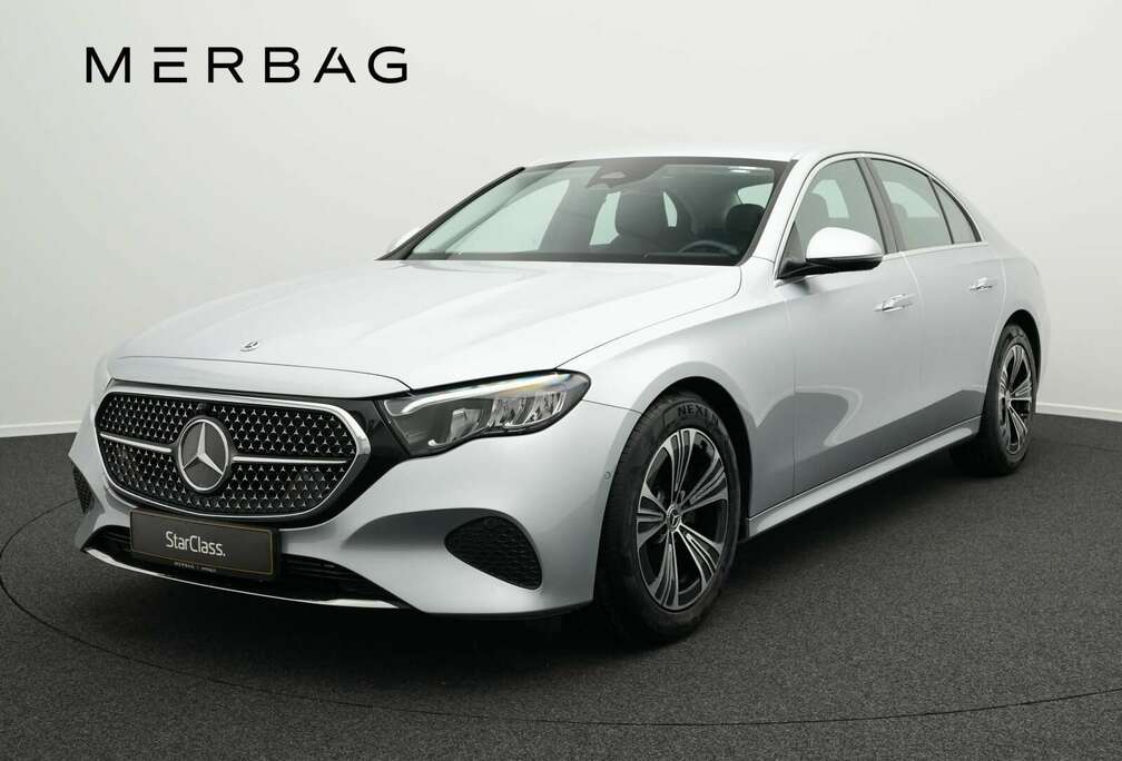 Mercedes-Benz E 220 d Avantgarde LED+Distr+Kamera+Ambi Navi