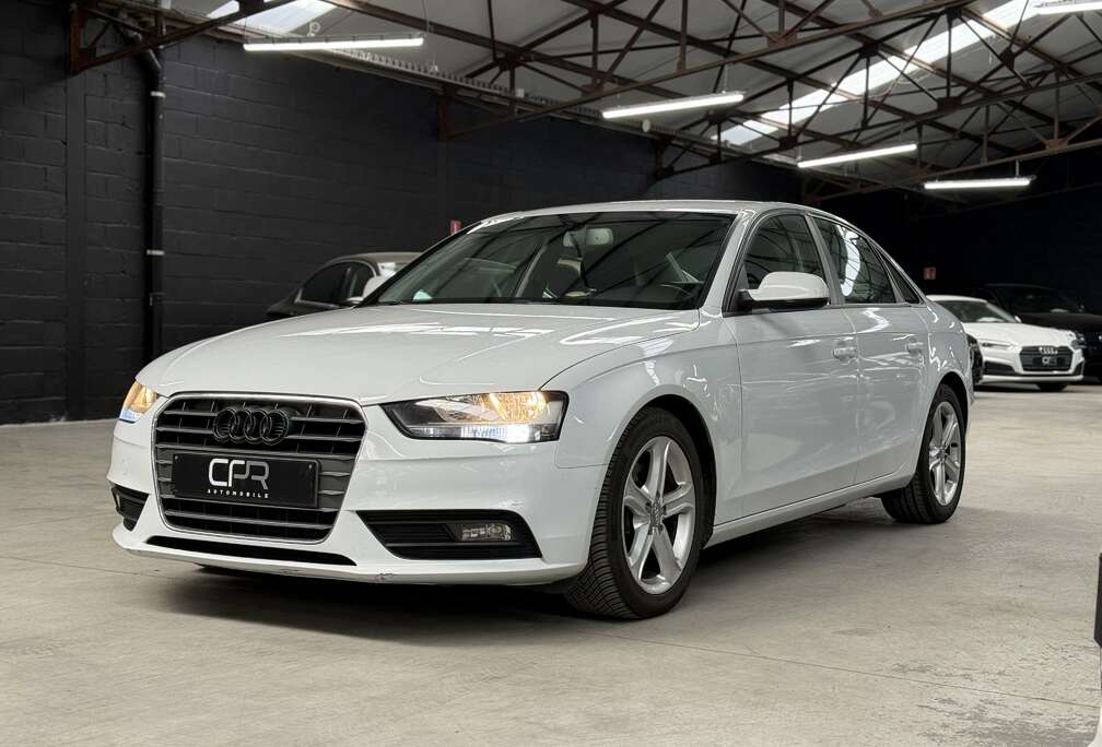 Audi 2.0 TDi * 12/2012 * GPS * CUIR * SIEGE CH * CLIM *