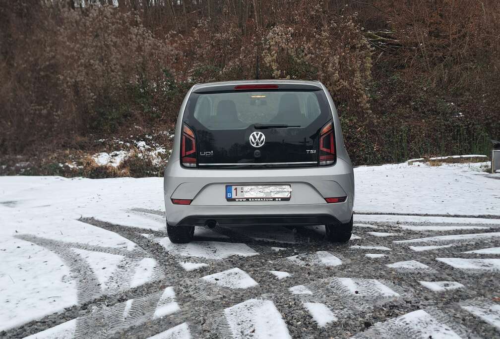 Volkswagen Up 1.0 TSI High up BMT
