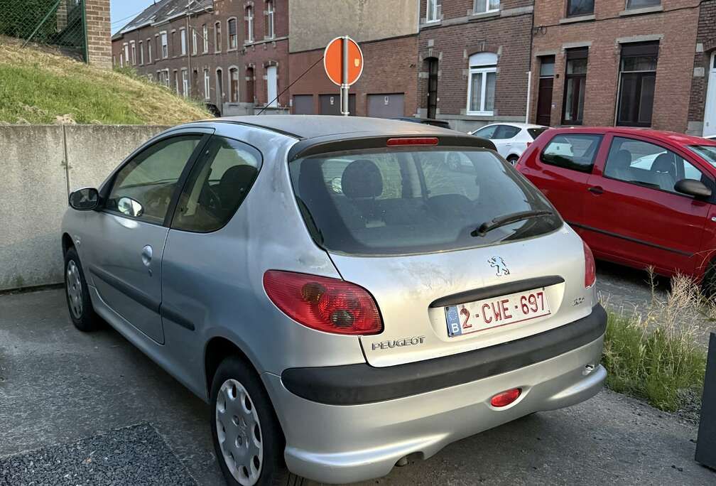Peugeot 1.1i Enfant Terrible
