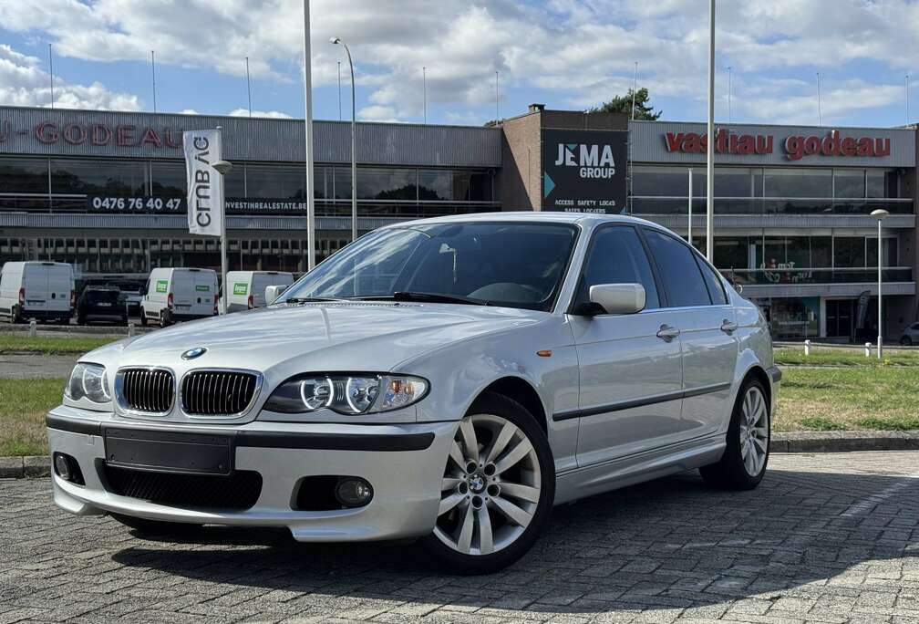 BMW 320i Pack