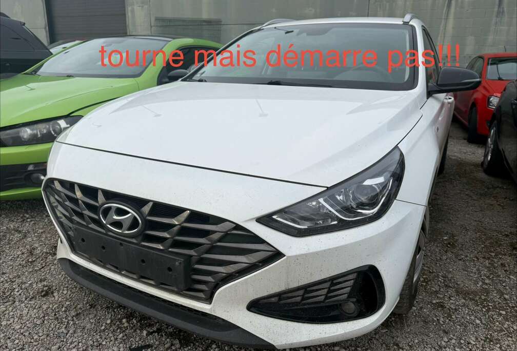 Hyundai i30 1.6 CRDi MHEV Sky DCT