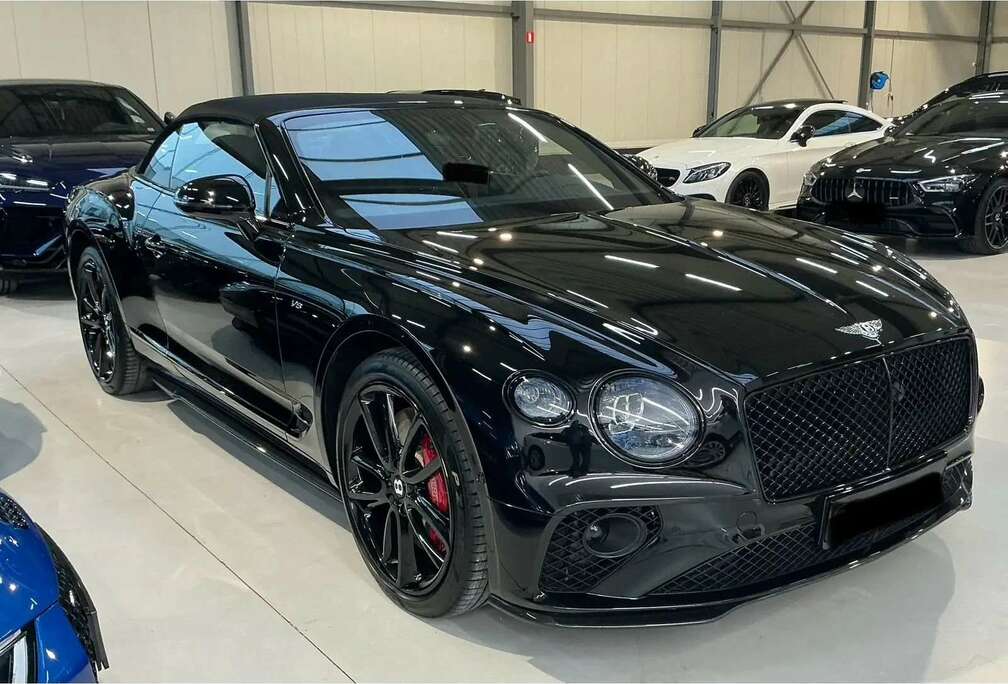 Bentley V8 convertible