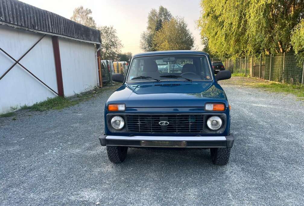 Lada 1.7i 4x4 (benzine Gaz)